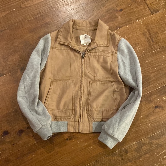 Excursion bomber - Picture 2 of 4